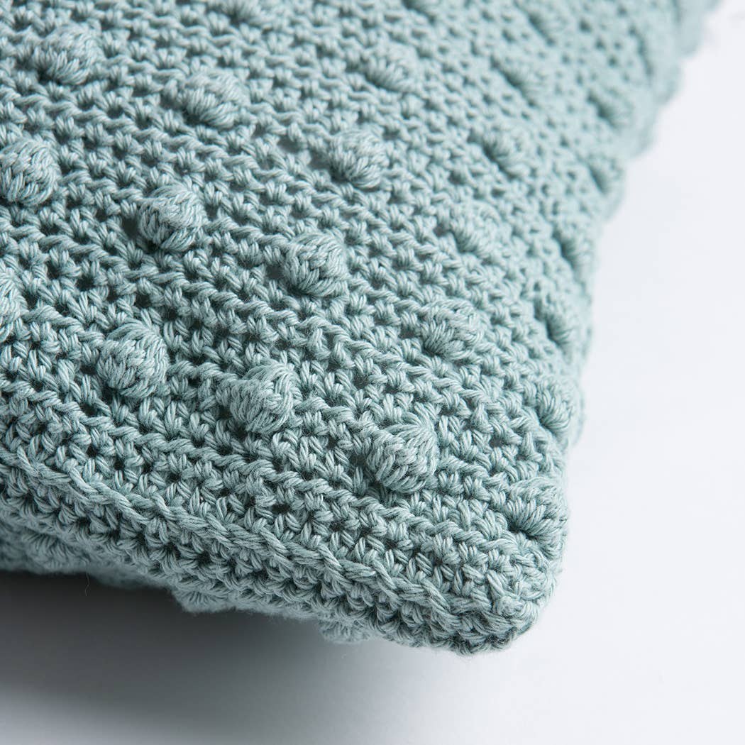 Wool Couture Company - Vente Accessoire de tricot/crochet - Kit de crochet facile à crocheter pour coussin à pompon1