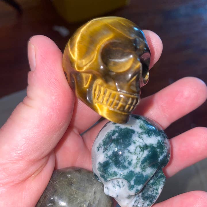 Moon River Designs - Wholesale Spiritual Stone/Crystal - Small Crystal Skulls Mystery Skulls 1.5”5