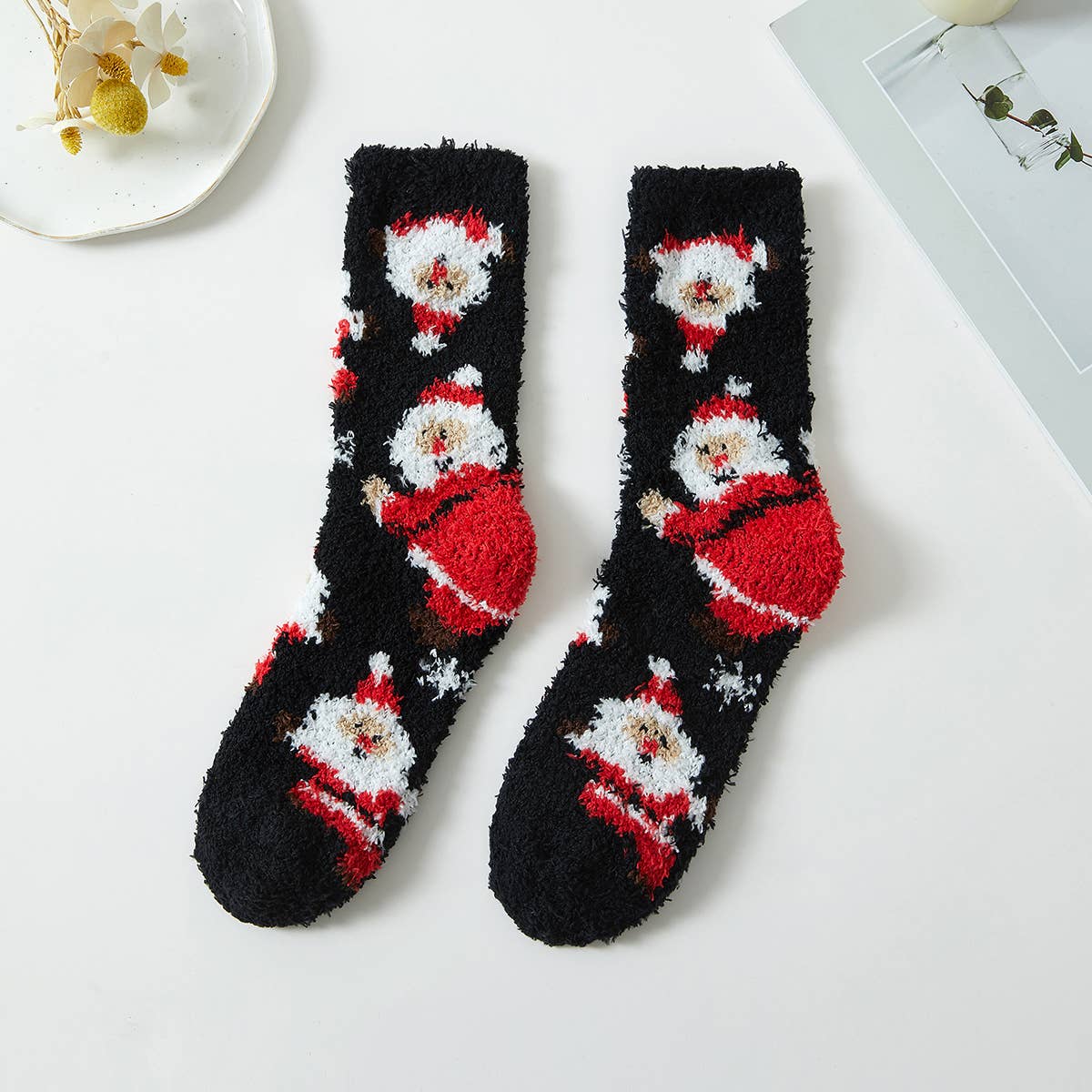 Suzie Q USA - Wholesale Socks - Kids - Christmas Character Plush Socks0