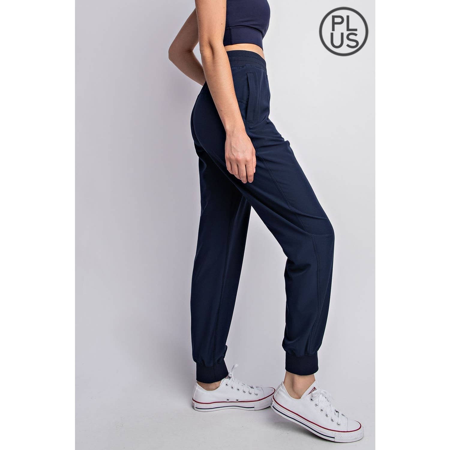 Rae Mode – Großhandel Trainings-/Jogginghose – Damen – JOGGINGHOSE AUS OXFORD ST WOVEN DANCE STUDIO IN ÜBERGRÖSSE MIT MITTLERER LEIBHÖHE13