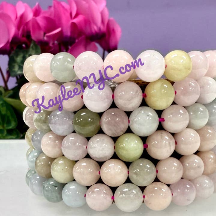 Pulsera elástica de cristal de morganita natural de 8 mm y 7,5". para venta al por mayor de KayleeNYC