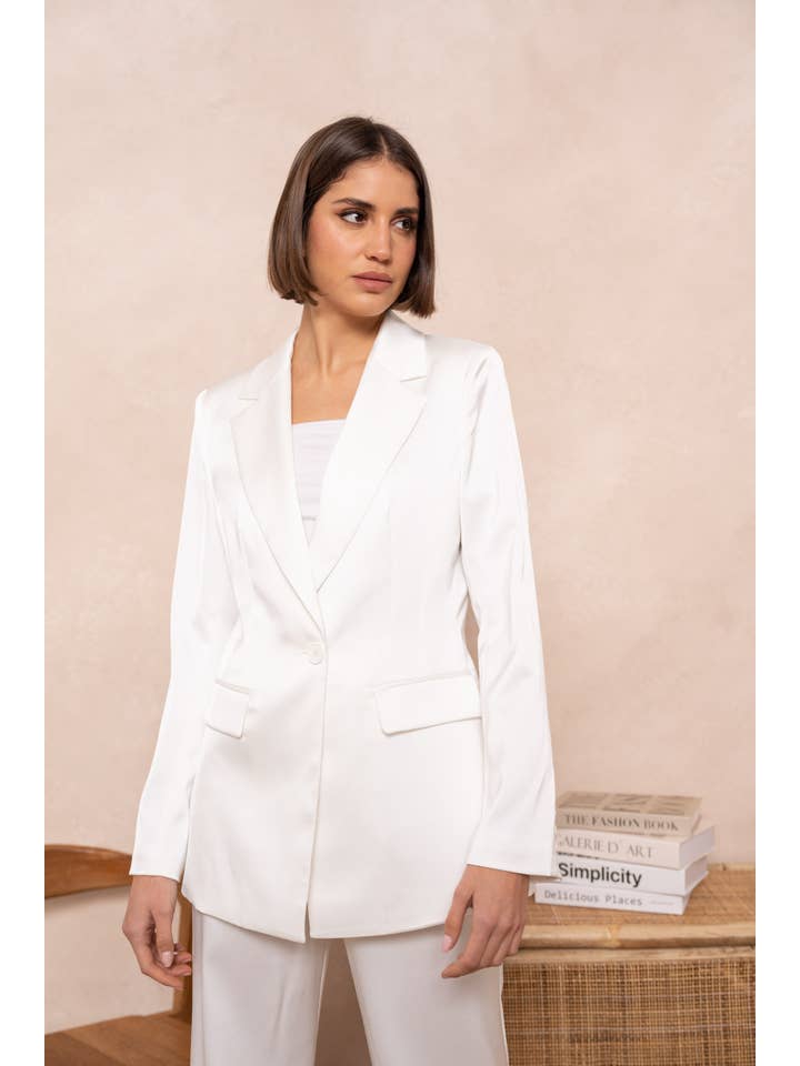 Attentif Paris - Vente Veste de tailleur – femme - Veste cintrée unie en satin70