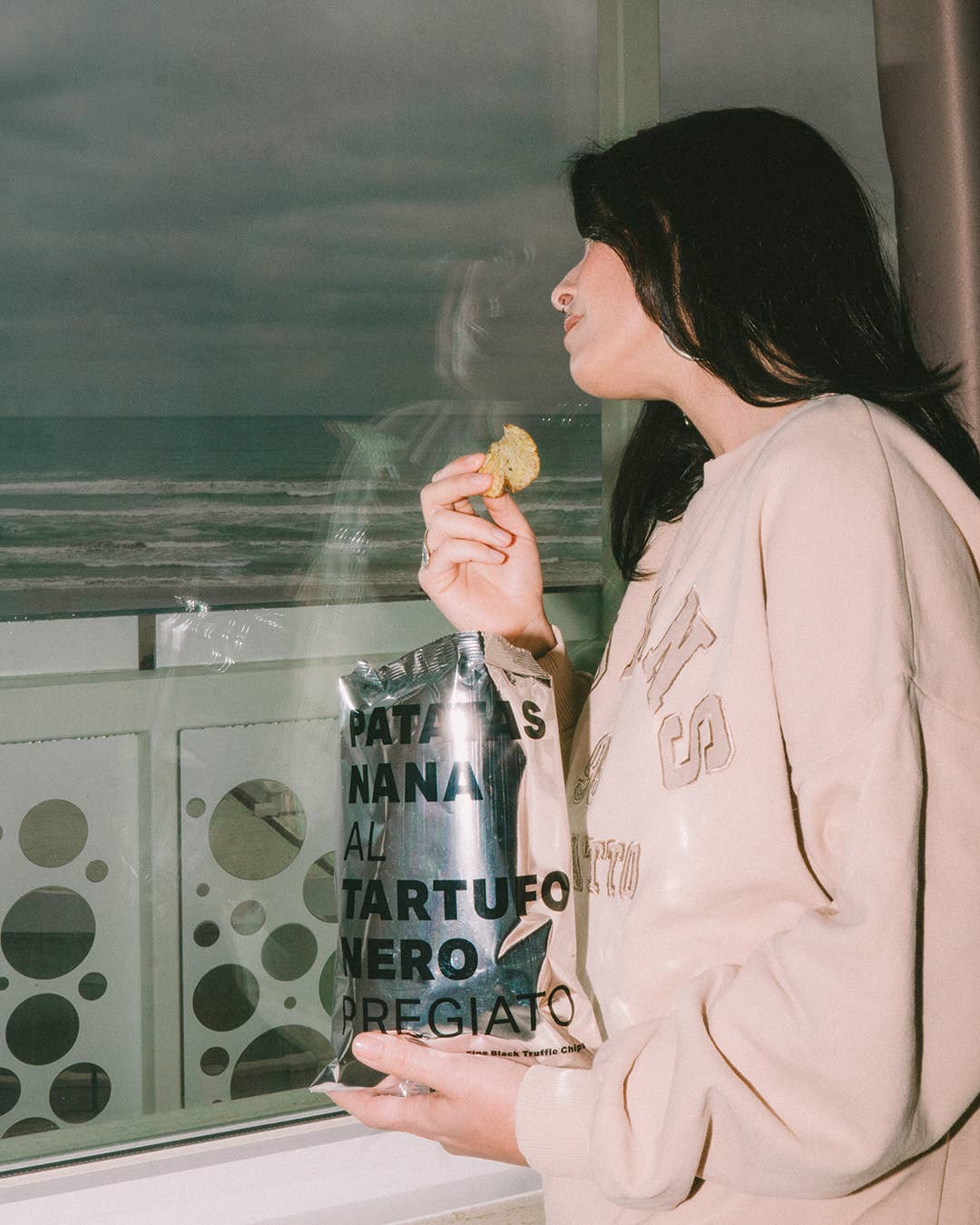 Patatas Nana - Wholesale Chips - Nana Potatoes with Precious Black Truffle 100g4