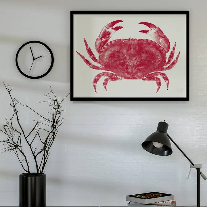 Grande affiche crabe tourteau, coloris rouge CERISE for wholesale by Atelier 2bis