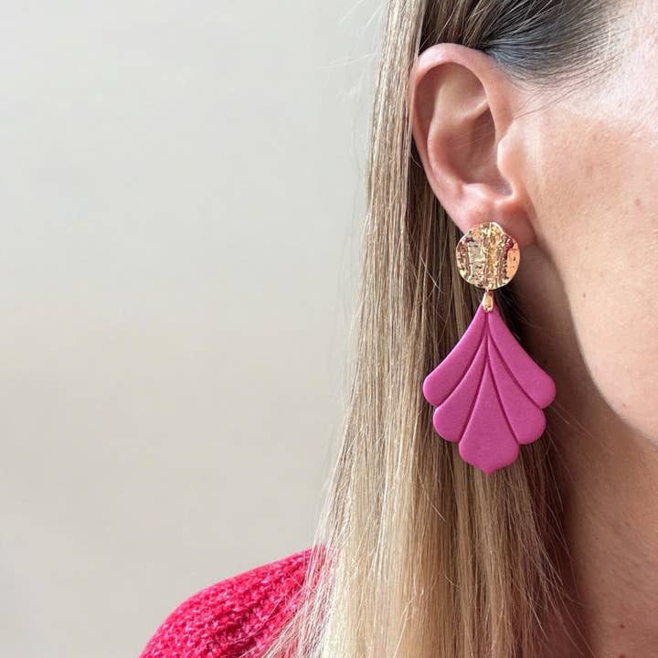 DUESTELLE ITALIA - Wholesale Dangle Earrings - Calanthe Statement - Handmade Fuchsia and Gold Earrings3
