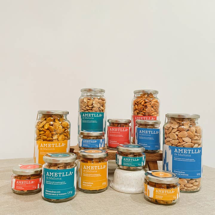 Ametlla+ de Mallorca - Wholesale Nuts - Almonds from Mallorca with dried tomatoes and rosemary.1