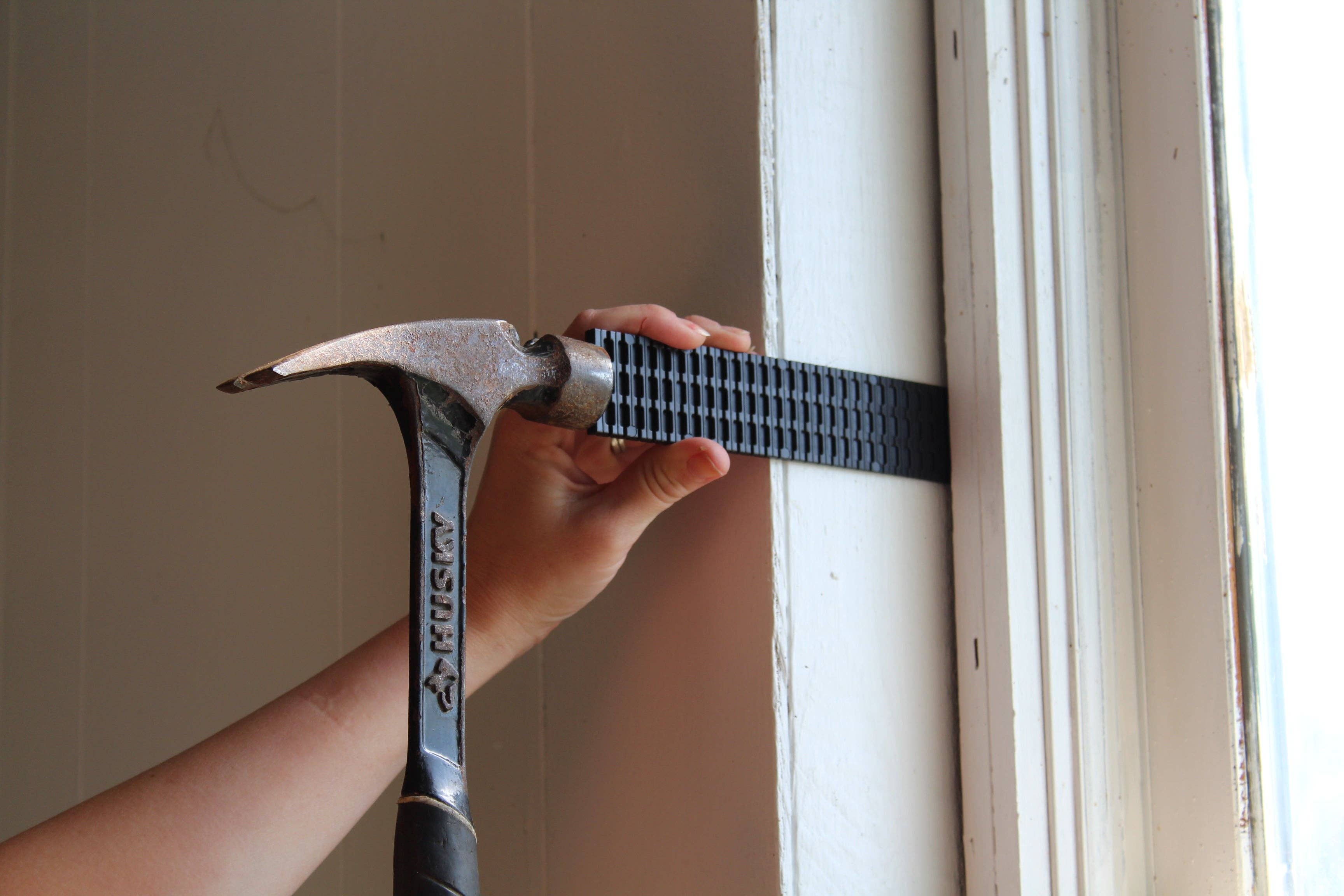 FLI Products - Wholesale Craft Tool - Glazelock GL-H8 Tapered Wedge Shims Black 1-1/2" x 7-3/4"6