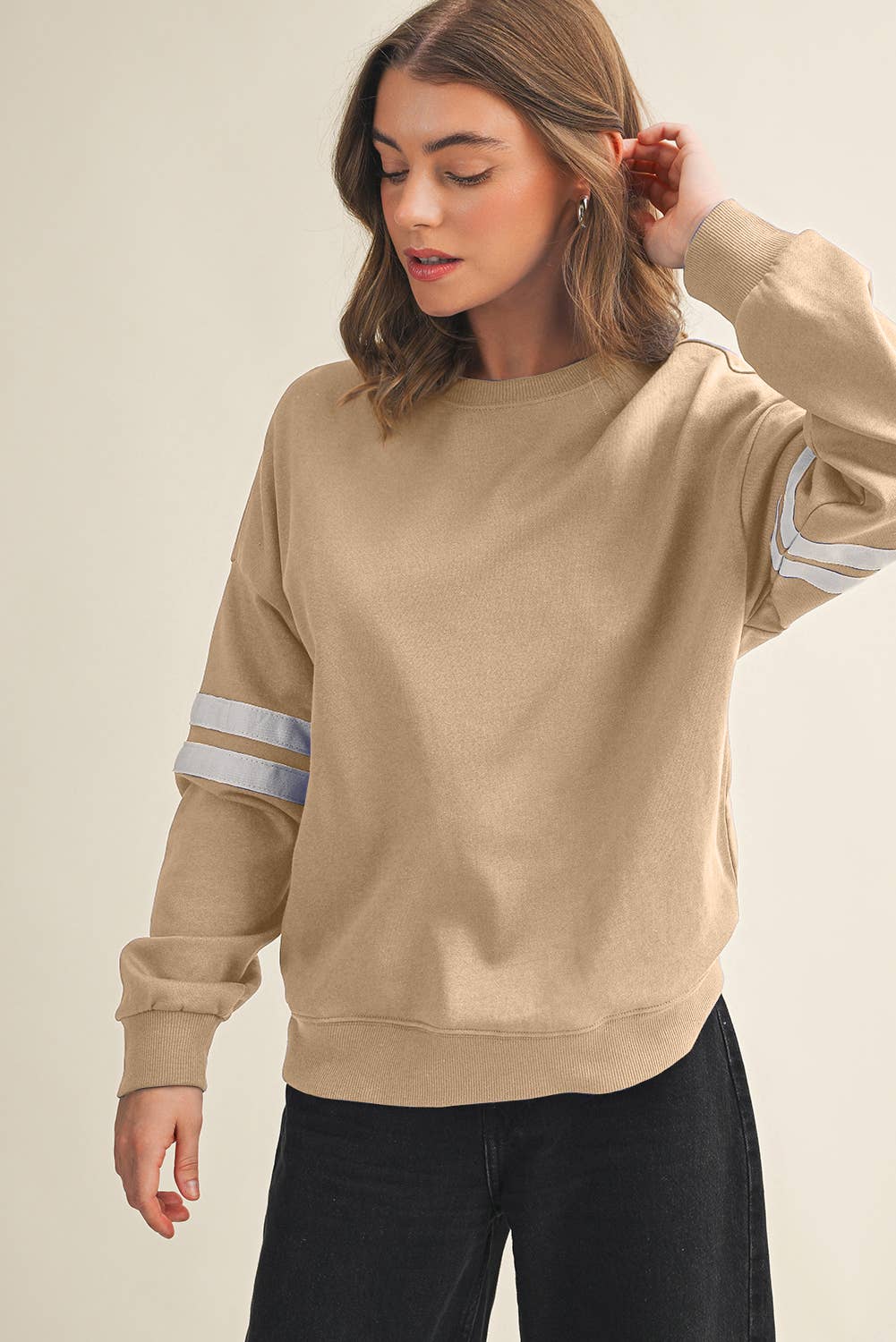 Aapparella - Wholesale Shirt - Women's - Striped Detail Drop Shoulder Oversized Sweatshirt | S-XL18