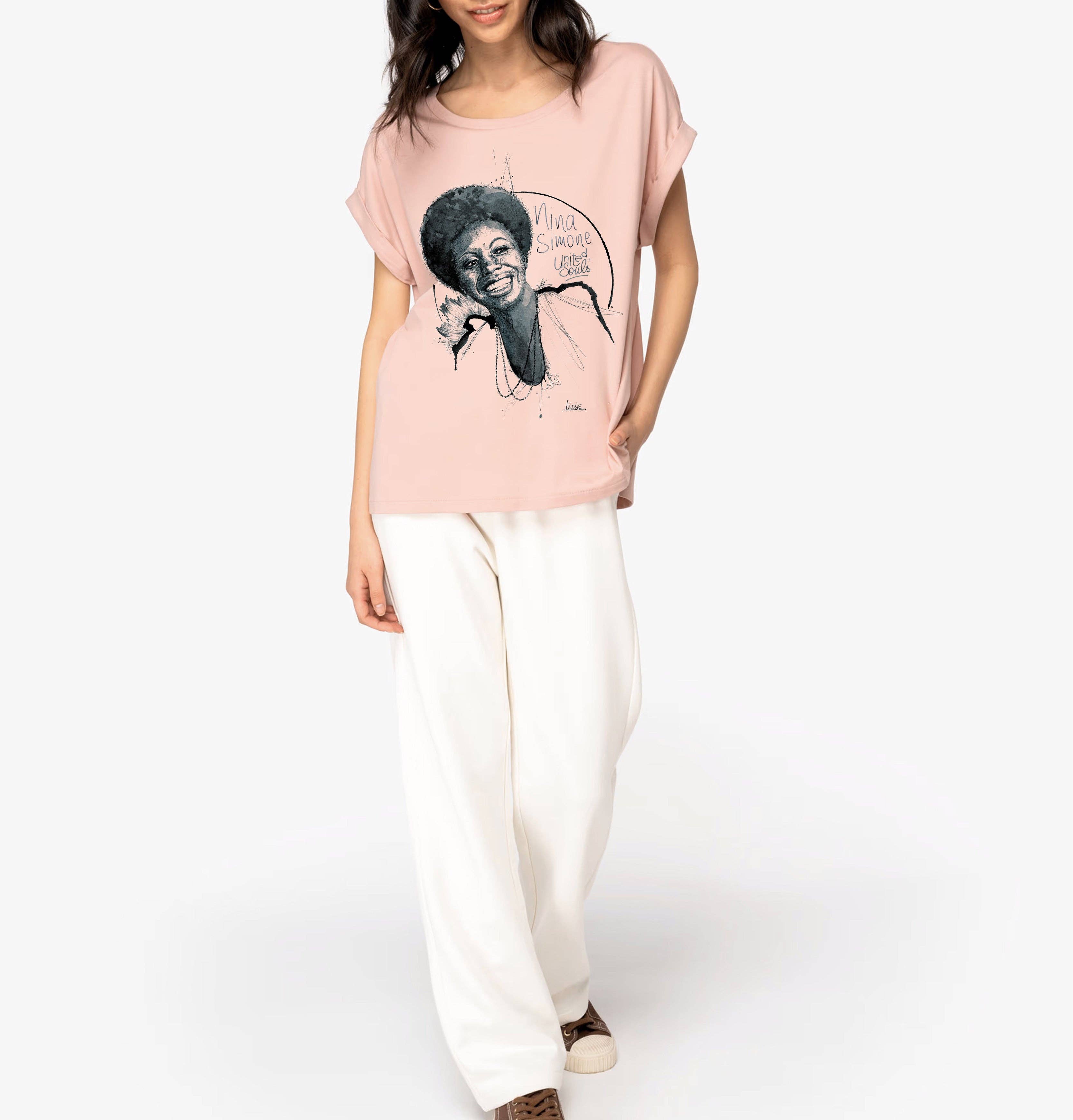 UNITED SOULS – wholesale Screen printed t-shirt – Women′s – Nina Simone I Women's Cuffed Sleeve T-shirt3