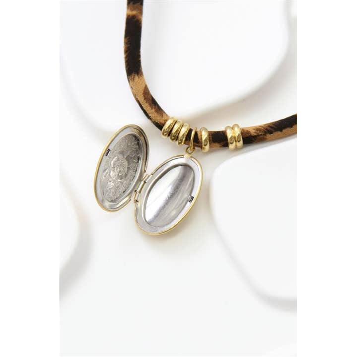 Oval Locket Pendant Necklace with Leopard Ribbon for wholesale on Faire2