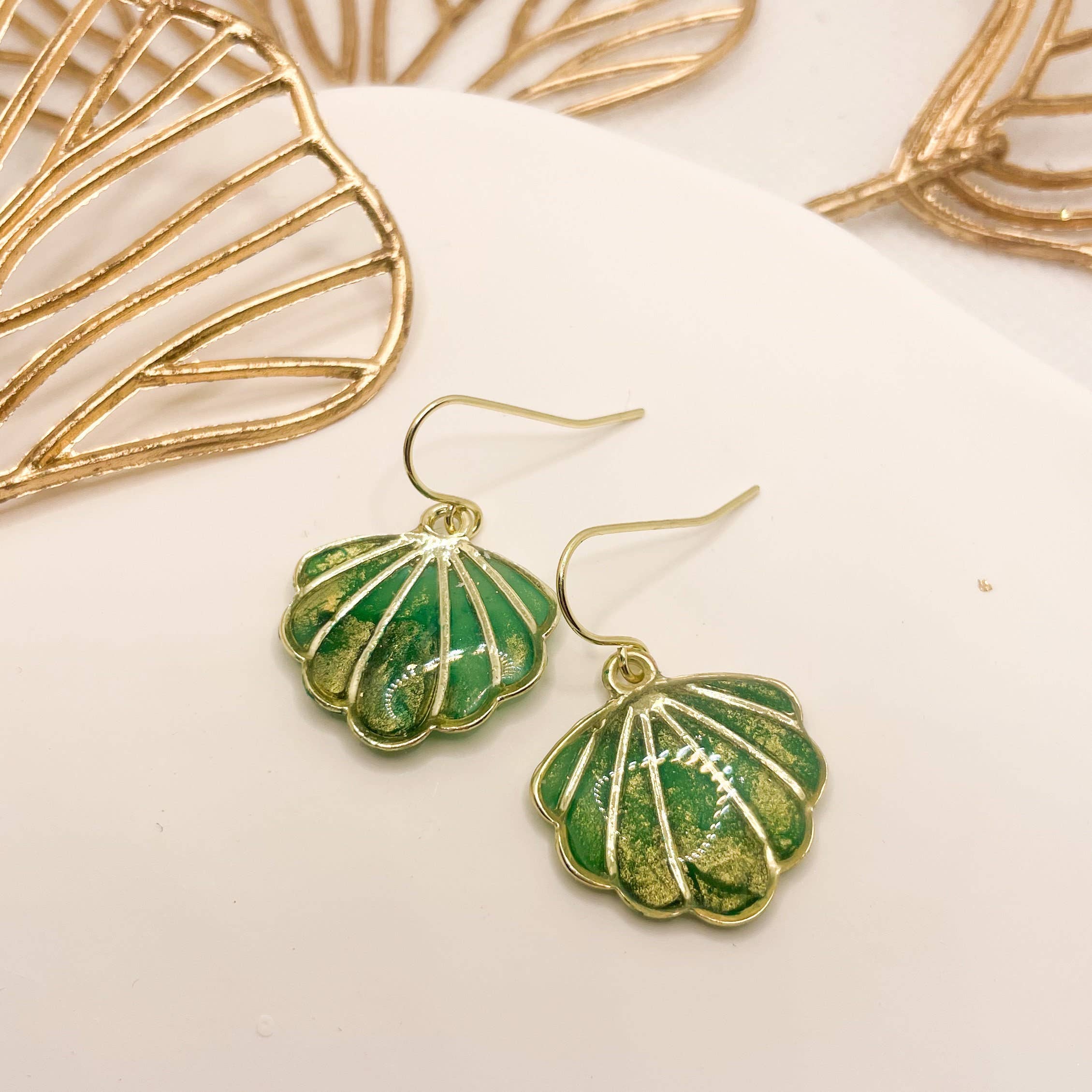 Marina Designs - Vendita all'ingrosso Orecchini pendenti - orecchini a goccia a forma di conchiglia, color acqua, argilla polimerica e resina