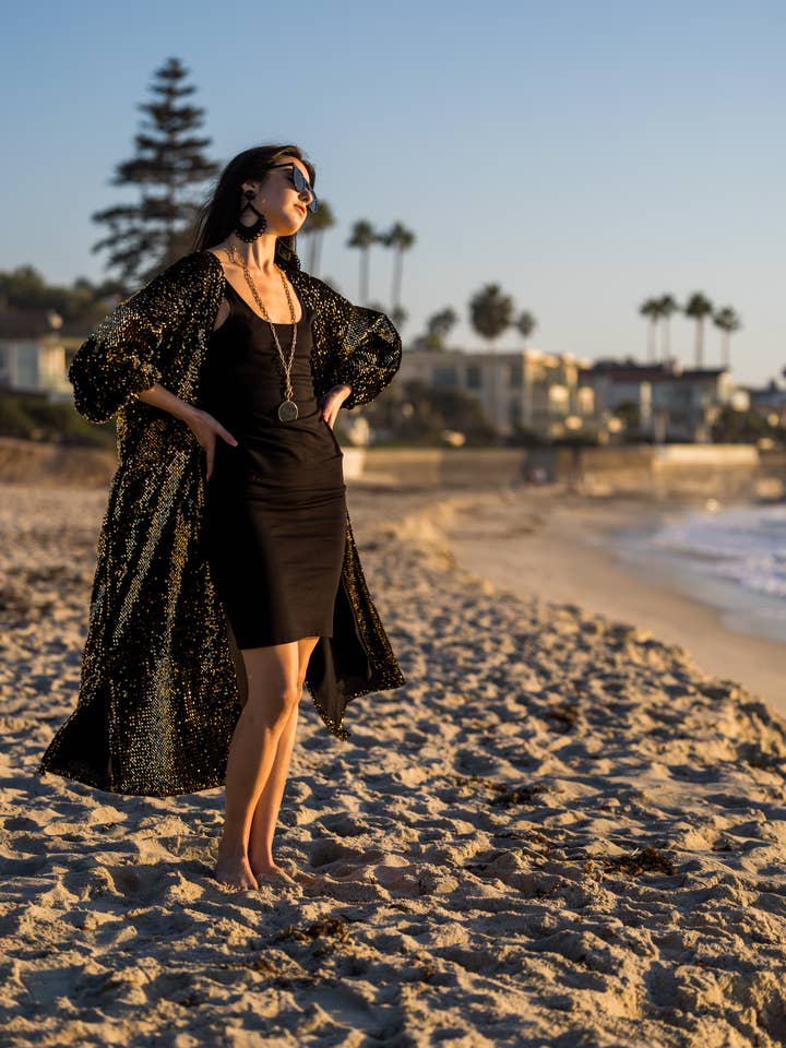 Jennafer Grace - Vendita all'ingrosso Giacca - Donna - Giacca Cocoon con paillettes dorate4