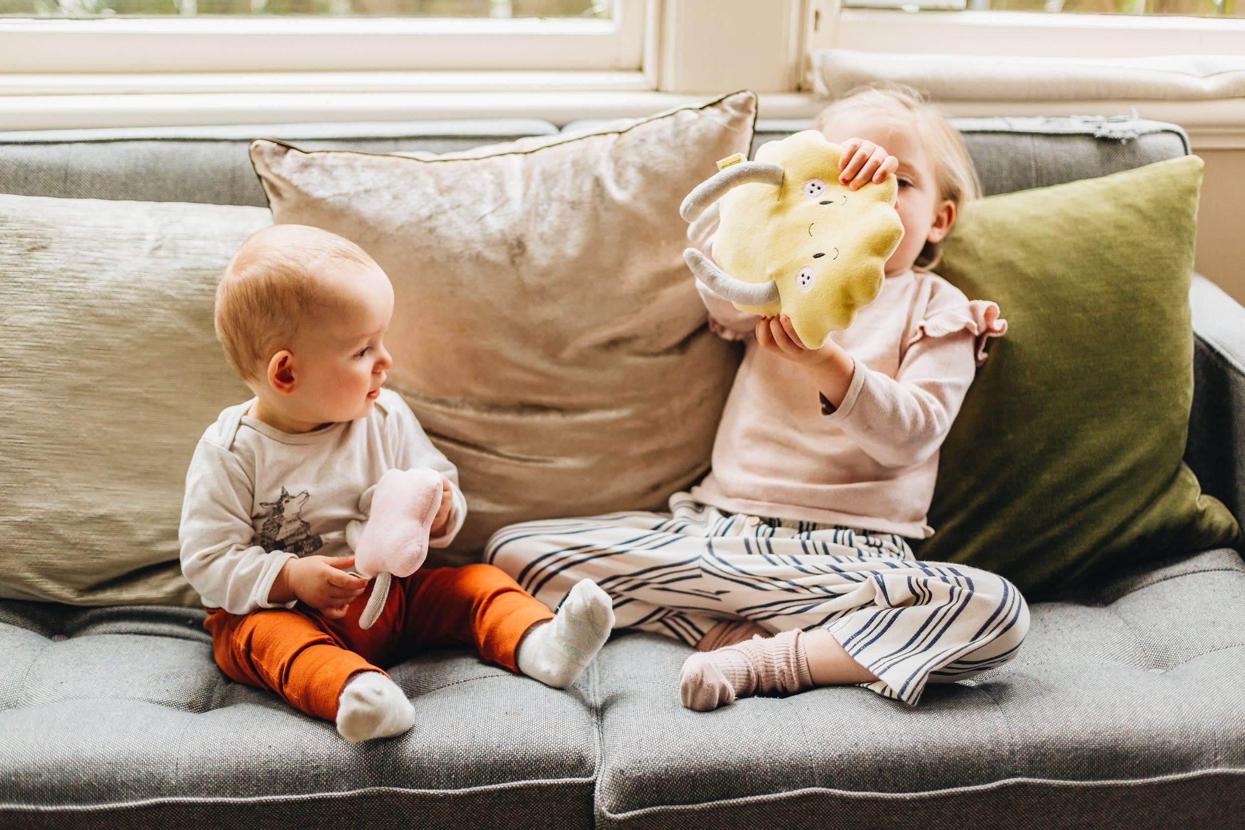 The Kiss Co - Vente Peluche – enfant et bébé - Ensemble « The Sibling »12