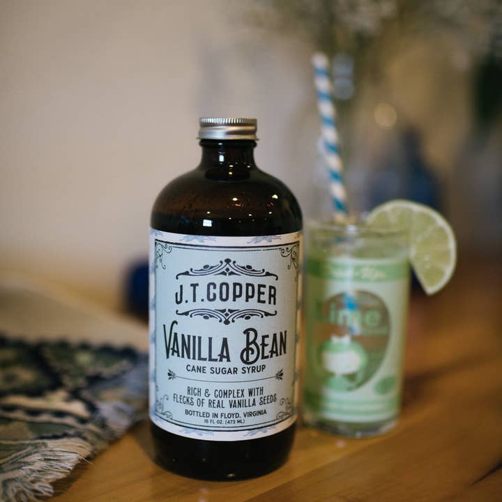 Red Rooster Coffee Roaster - Wholesale Cocktail Mix/Syrup - Vanilla Bean Syrup – Real Bean & Rich Flavor (16 oz)1
