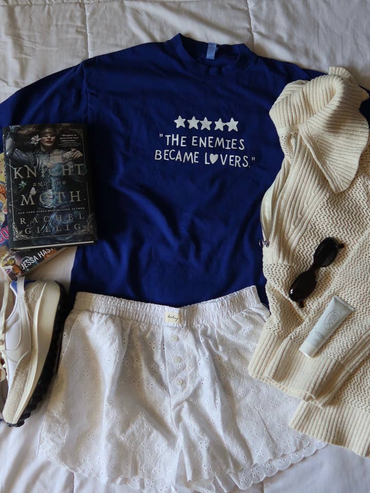 Fjenderne Blev Elskere T-shirt for engroshandel hos House of Jupiter