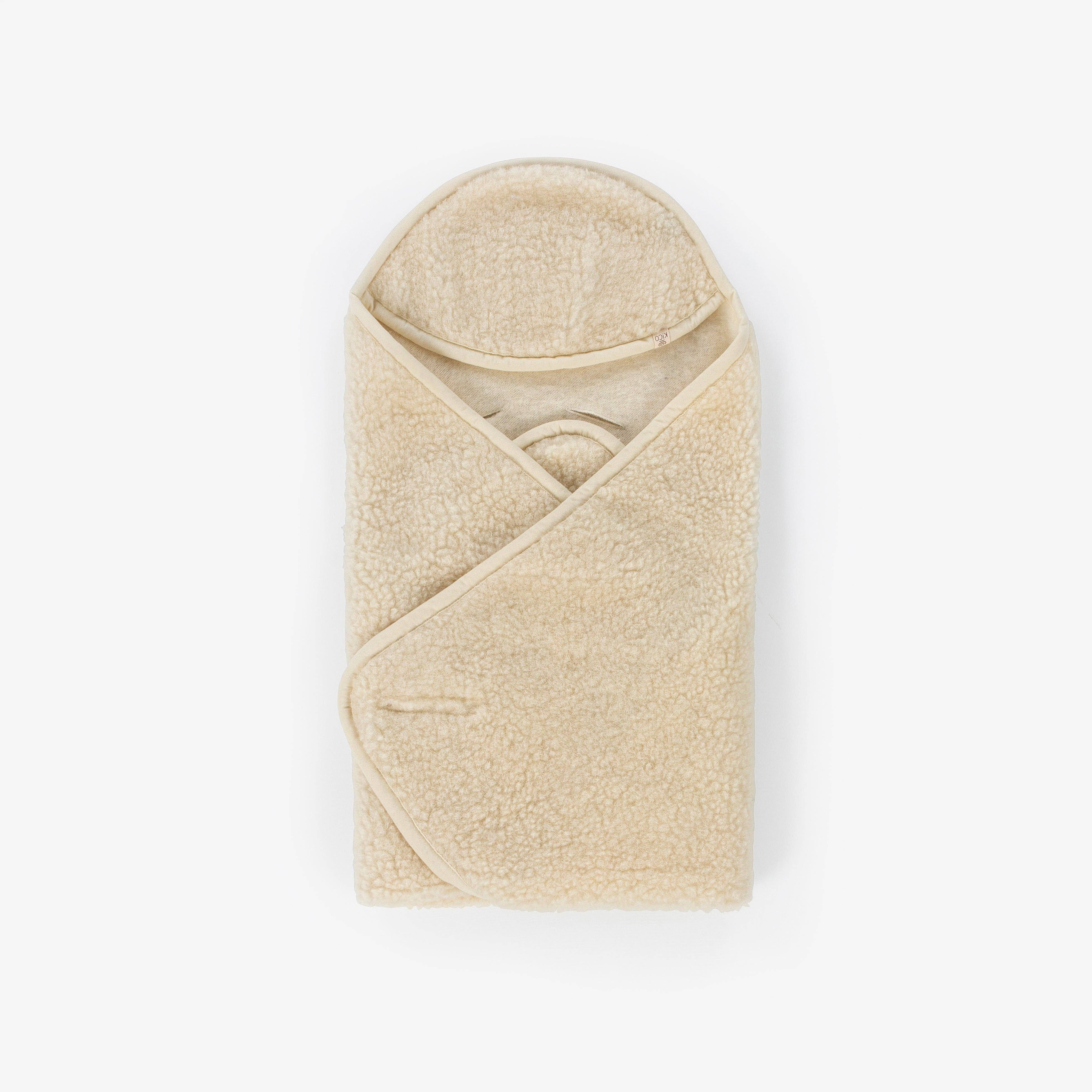 Kico Label - Wholesale Swaddle - Baby - Swaddle blanket with maxi-cosi openings0