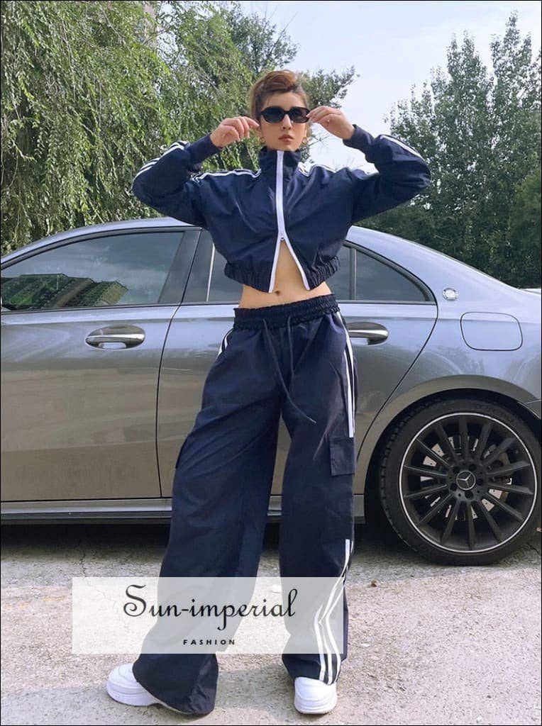Sun Imperial - Wholesale Tracksuit - Women's - Women Striped Training Tracksuit Set With Double Zip Jacket25
