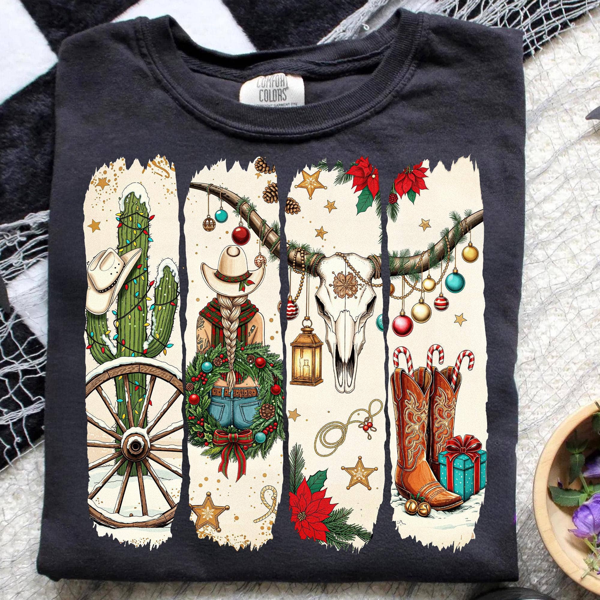 Glaime – wholesale T-shirt (graphic) – women's – Howdy Christmas Comfort Colors Shirt, Christmas Sweatshirt, 1