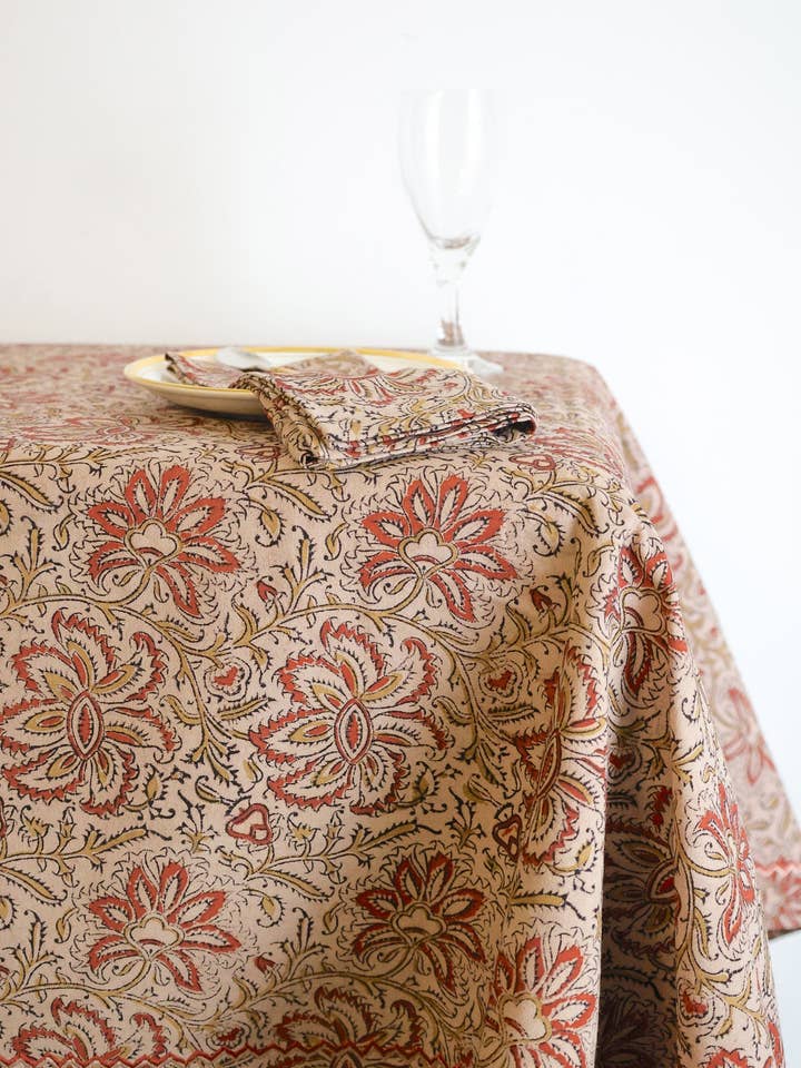 Amber Bloom Kalamkari Tafellaken voor wholesale door Ninéh