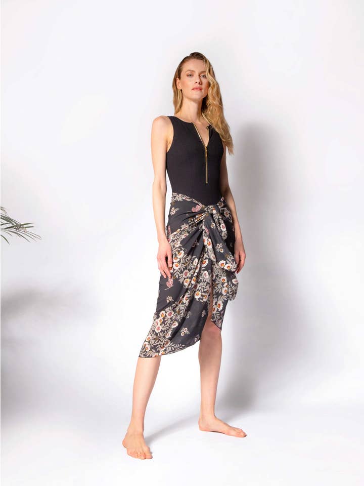 Paréo Joy Flower - Noir pour la vente par The Beach