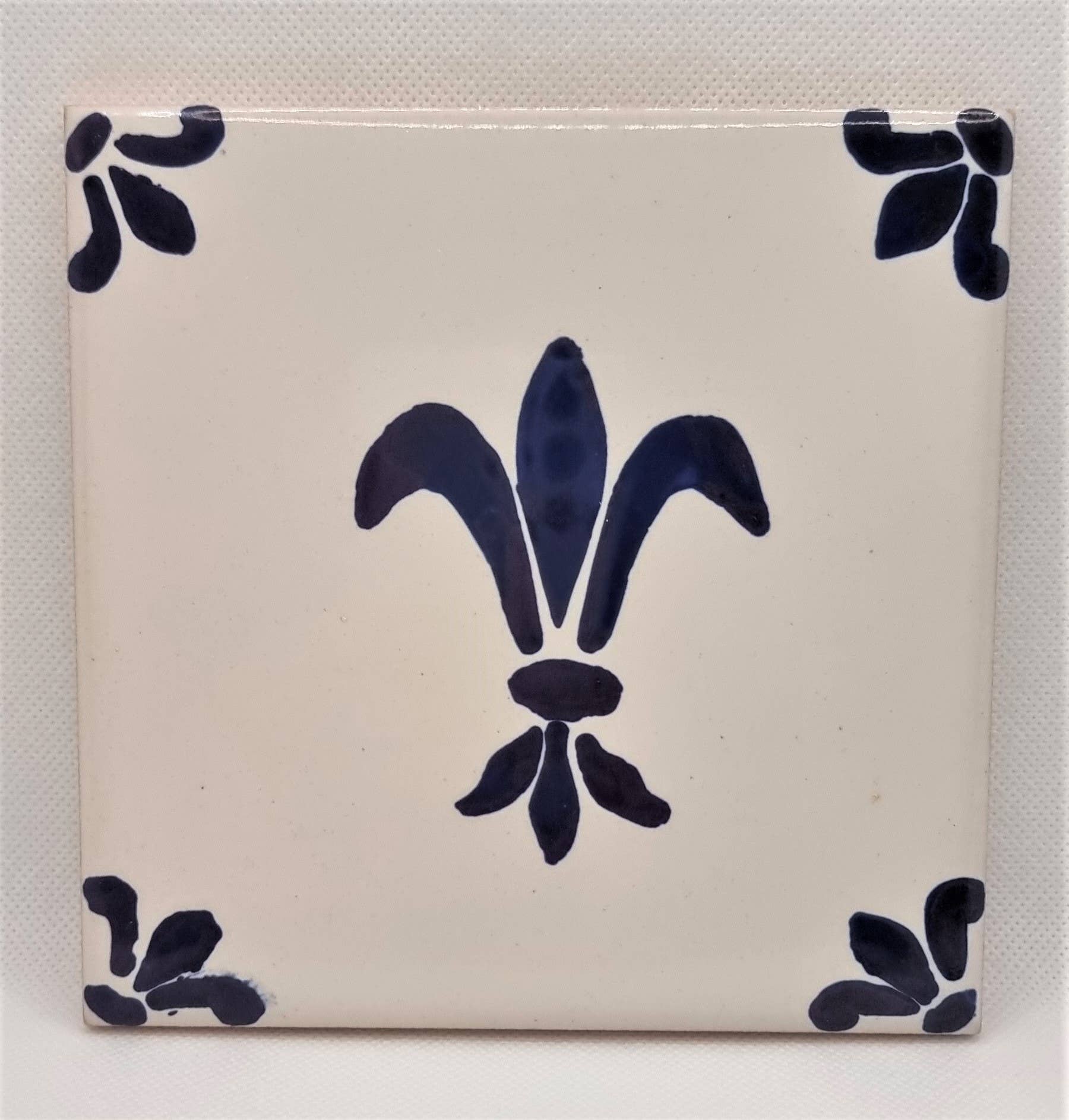 Hazbruk Ceramics - Venta al por mayor Marcos de fotos - Solo Strokes: marco de exhibición de un solo azulejo9