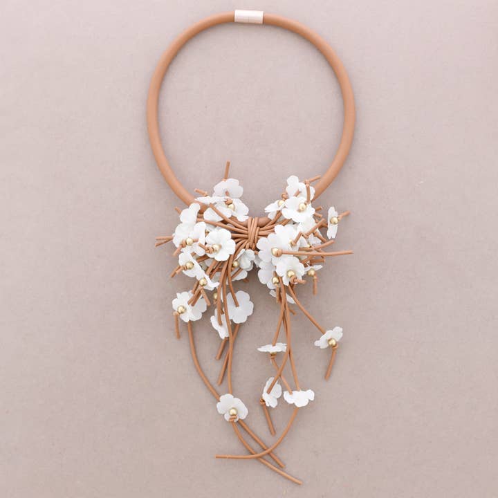 Sonata - Vendita all'ingrosso Gioielli a scatto - Collana Magnetica Gomma Frange3