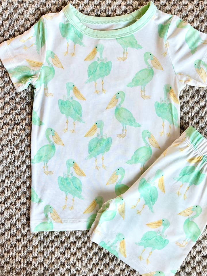 Conjunto de Pijama de Duas Peças com Calções em Verde Menta Pelican por atacado de Sweet Bay Clothing