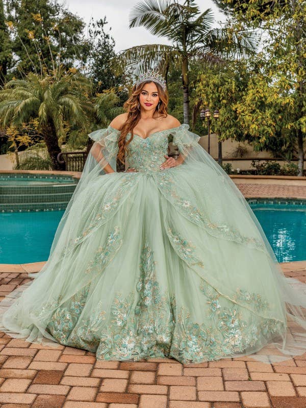 Robe de Quinceañera avec superposition transparente en cascade#22 pour la vente par Dancing Queen Dress