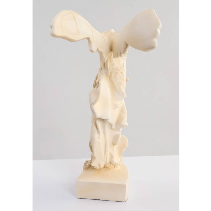Gdeco - Wholesale Sculpture - Victoria Samothrace Resin Sculpture 33Cm4