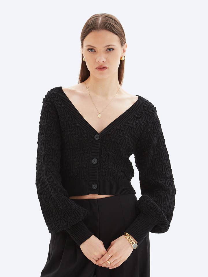 NOEMY - Texturerad kofttröja för wholesale av CHRLDR