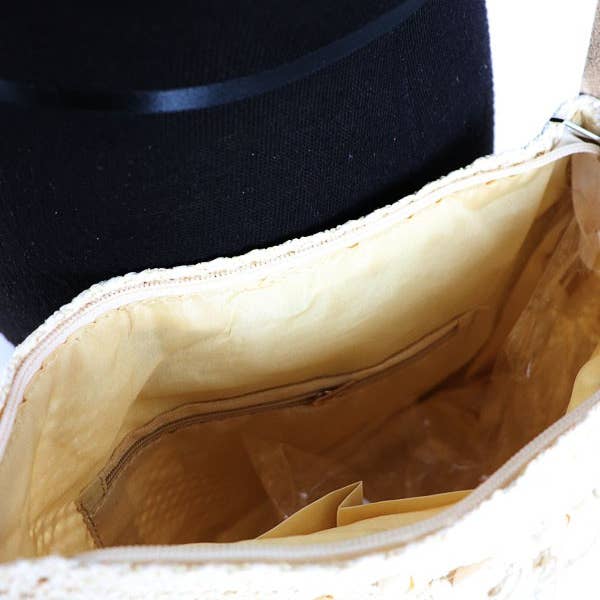 Cap Zone - Wholesale Crossbody bag – Women's - Seashell Bohemian crochet braid fringed Crossbody Bag2