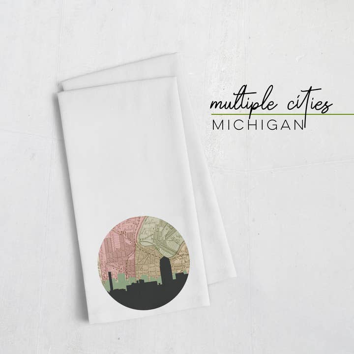 Torchon Michigan City Skyline | Plusieurs villes pour la vente par Paperfinch Design