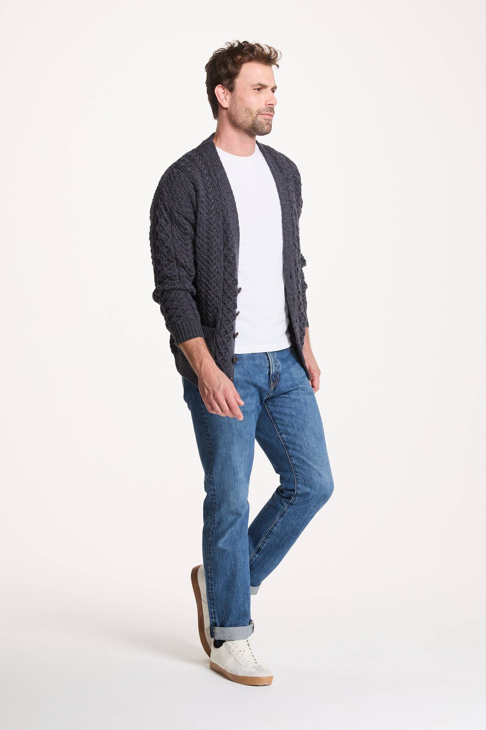 Aran Woollen Mills – wholesale Cardigan – Men's – Clare Island Mens Aran Cardigan - Charcoal2