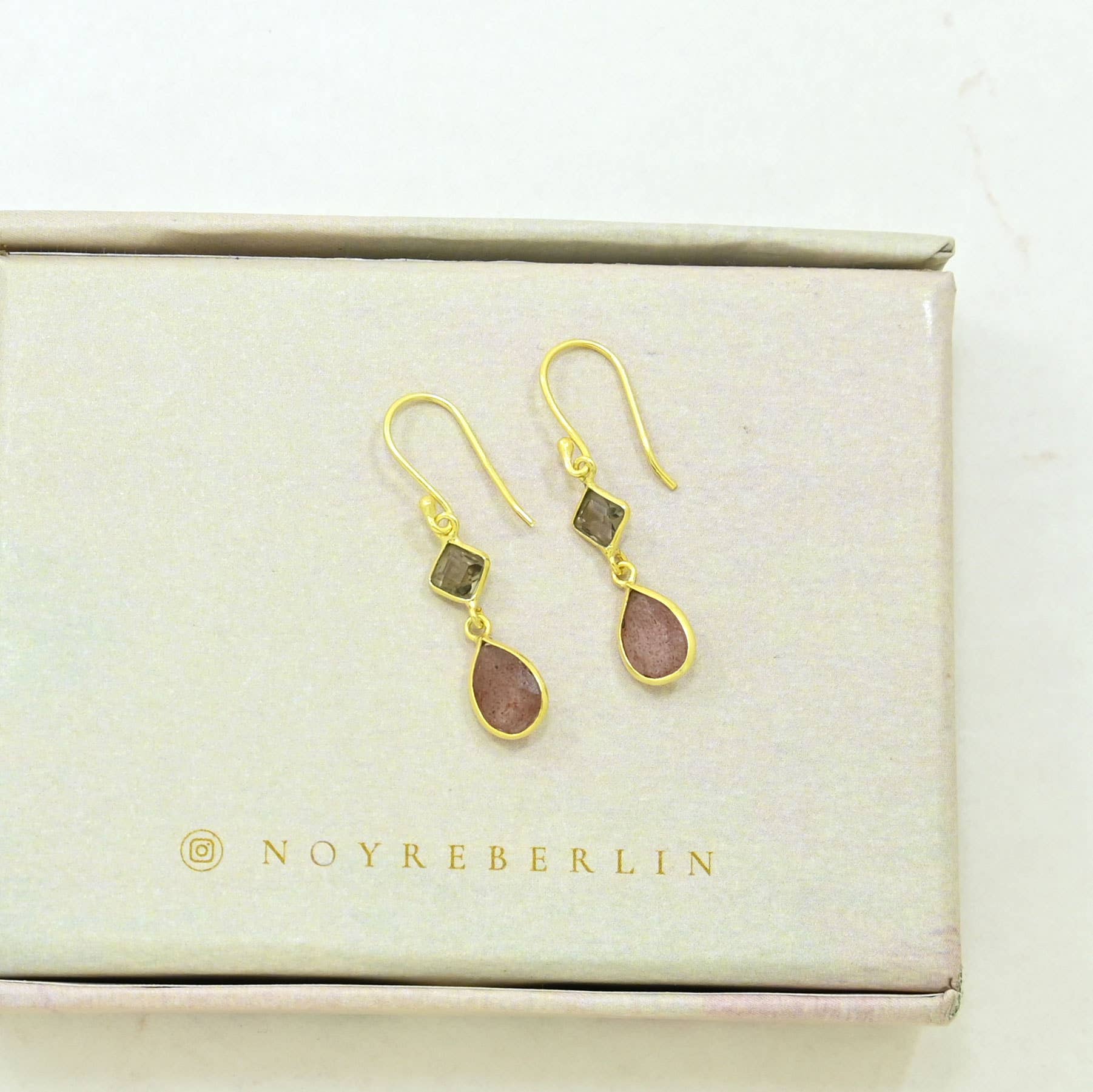Schmuckoo Berlin - Wholesale Dangle Earrings - Bianca Earring Gold Silver 925 - Strawberry & Smoky Quartz2