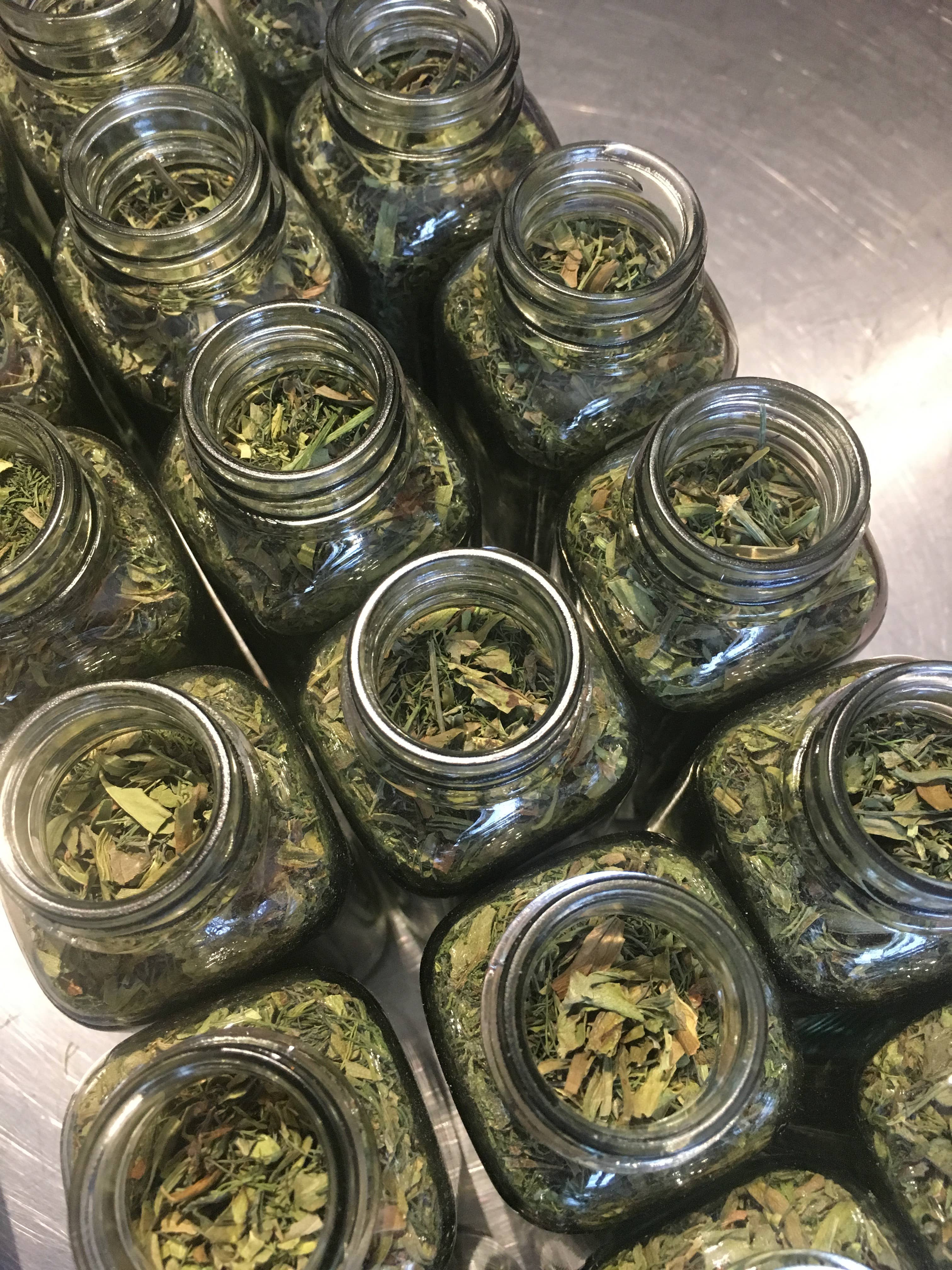 Free Verse Farm & Apothecary - Vendita all'ingrosso Mix di spezie secche - Dress to Impress (miscela di vinaigrette alle erbe essiccate)3