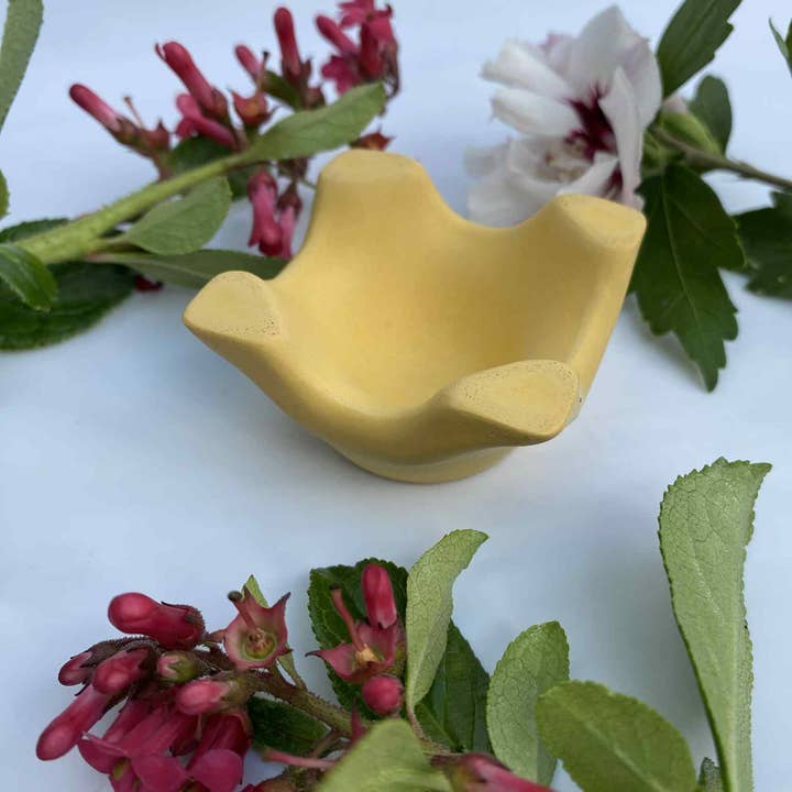 Little Lottie’s - Wholesale Egg cup/holder - Yellow Egg Cup – Colourful Breakfast Tableware3