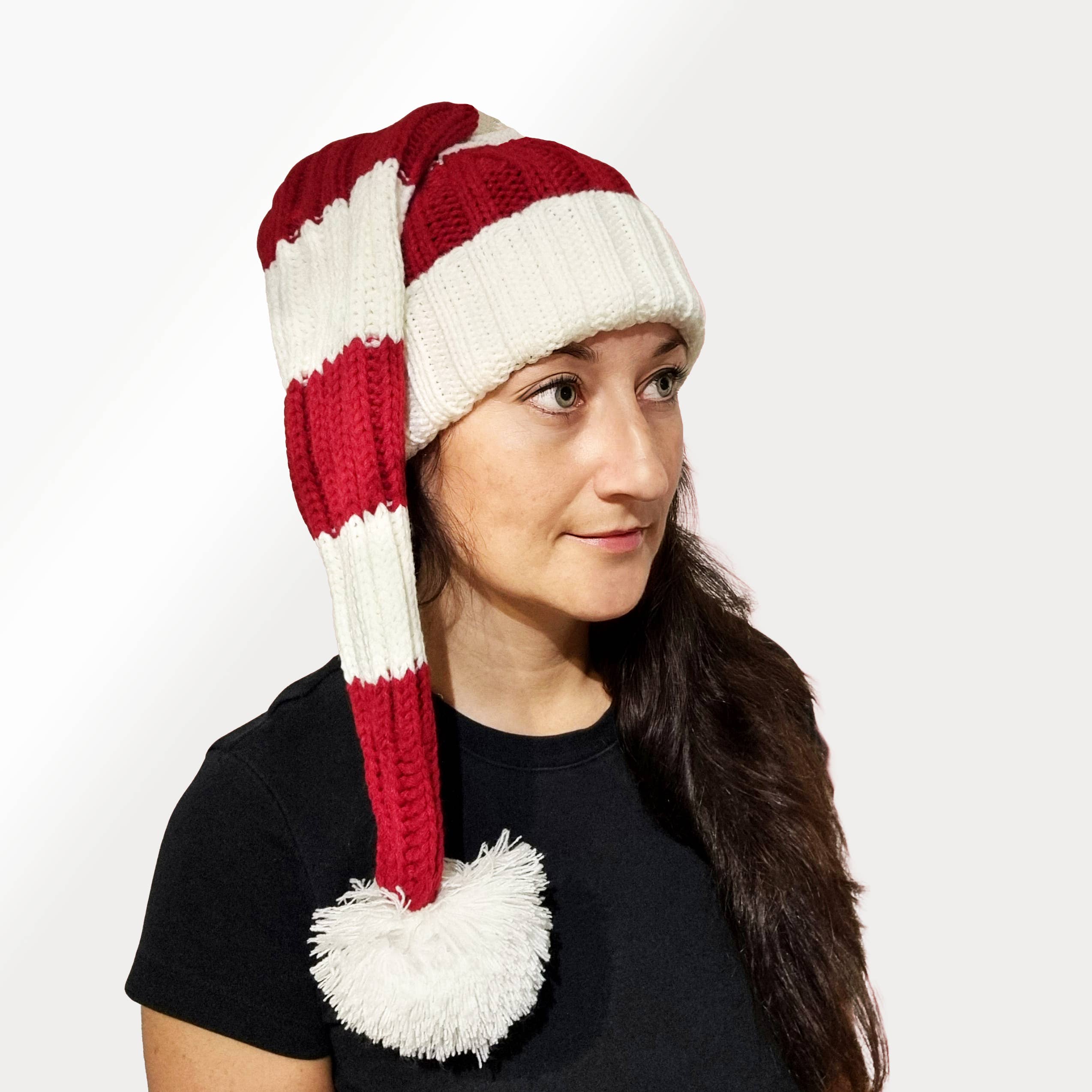 Snazzy Santa – wholesale Beanie – Unisex – Coarse Knitted Santa Hat - White and Red Stripes1