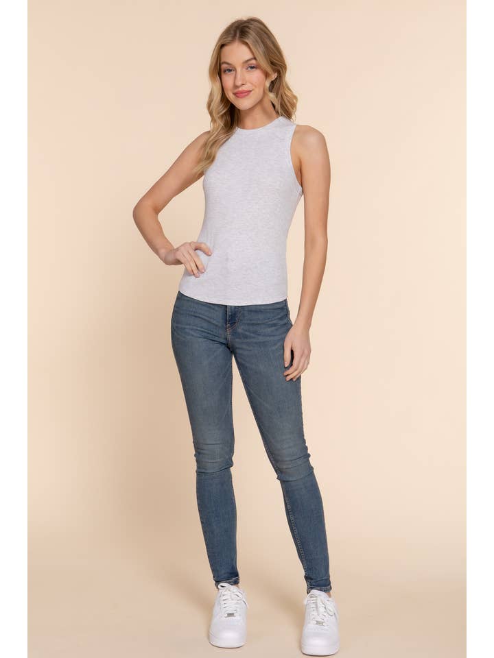 Active Basic | Active USA – Großhandel Strickoberteil – Damen – Ärmelloses Rippstrickoberteil mit Rundhalsausschnitt 25