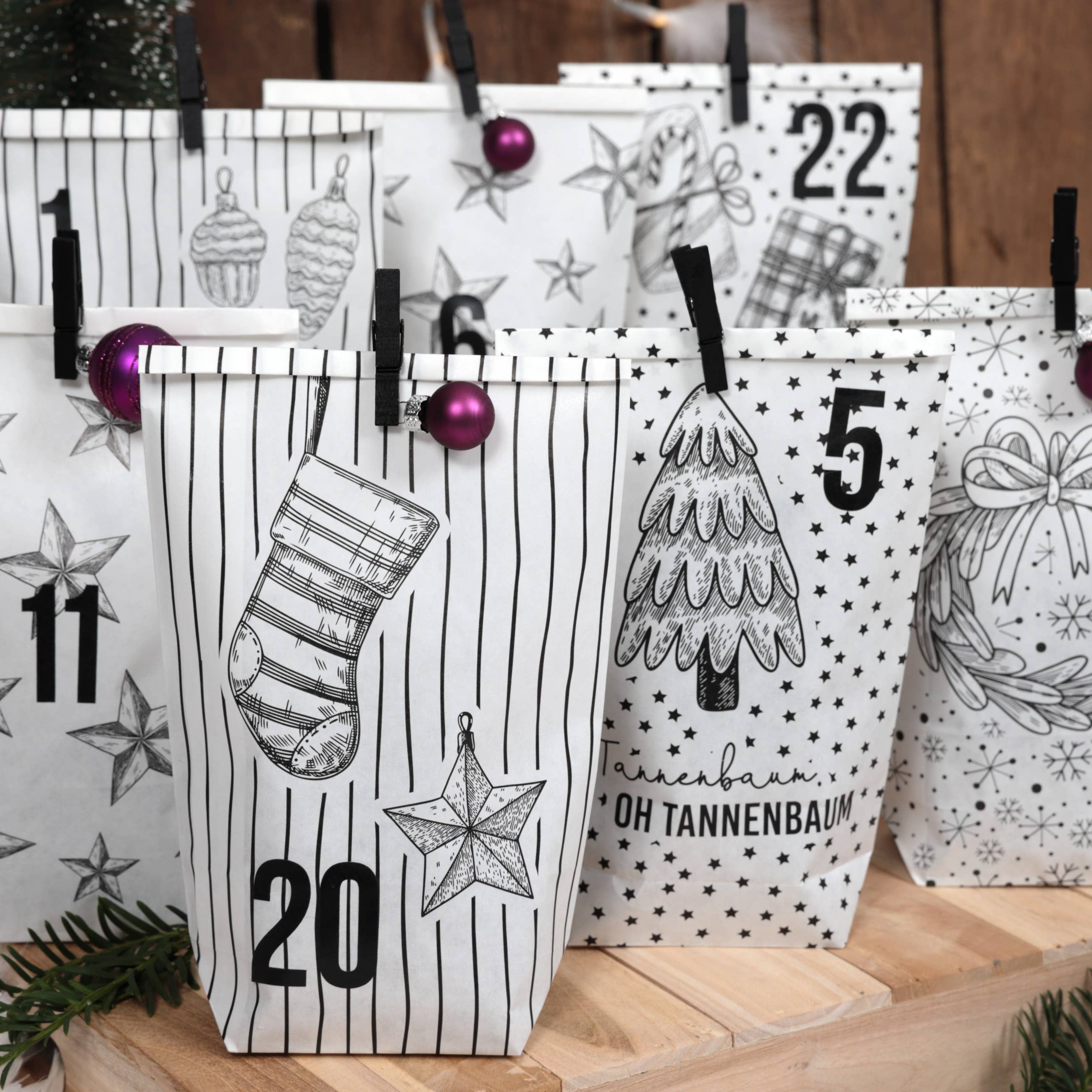 Papierdrachen - Wholesale Advent Calendar - Adv Printed bags white classic Christmas designs - set4