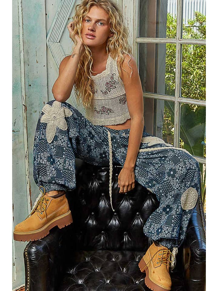 Pol Clothing - Wholesale Pants - Women's - Pleat Detail Floral Patchwork Cargo Pants5