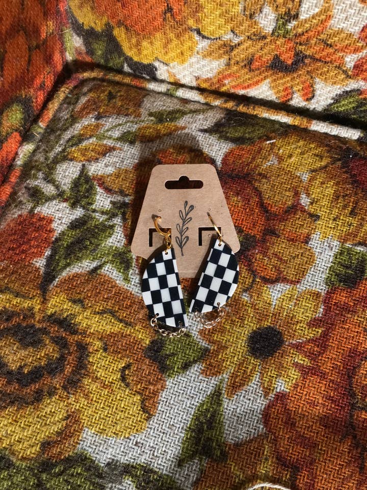 « La chaîne » pour la vente par Salt and Wildberry