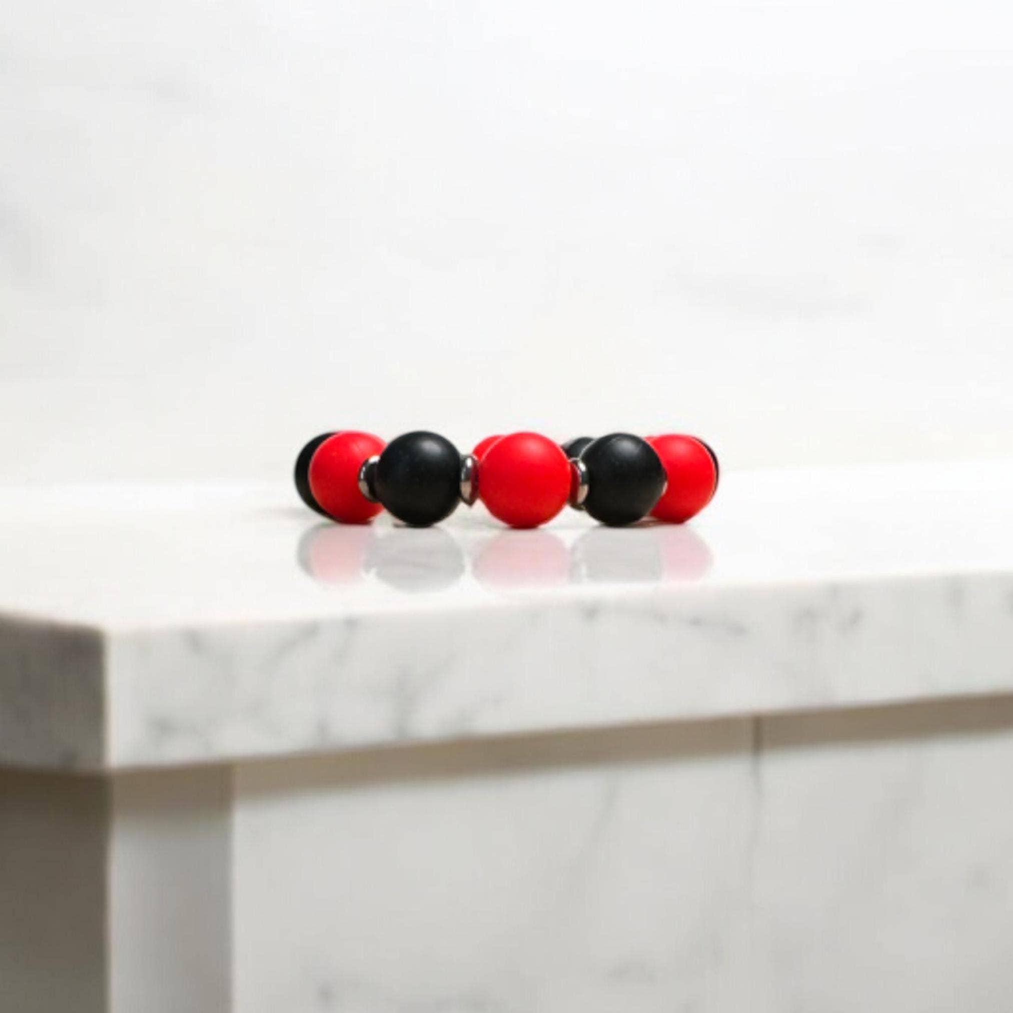 Fish Towne Designs, LLC - Wholesale Beaded Bracelet - Red and Black Game Day Chunky Bead Bracelet8