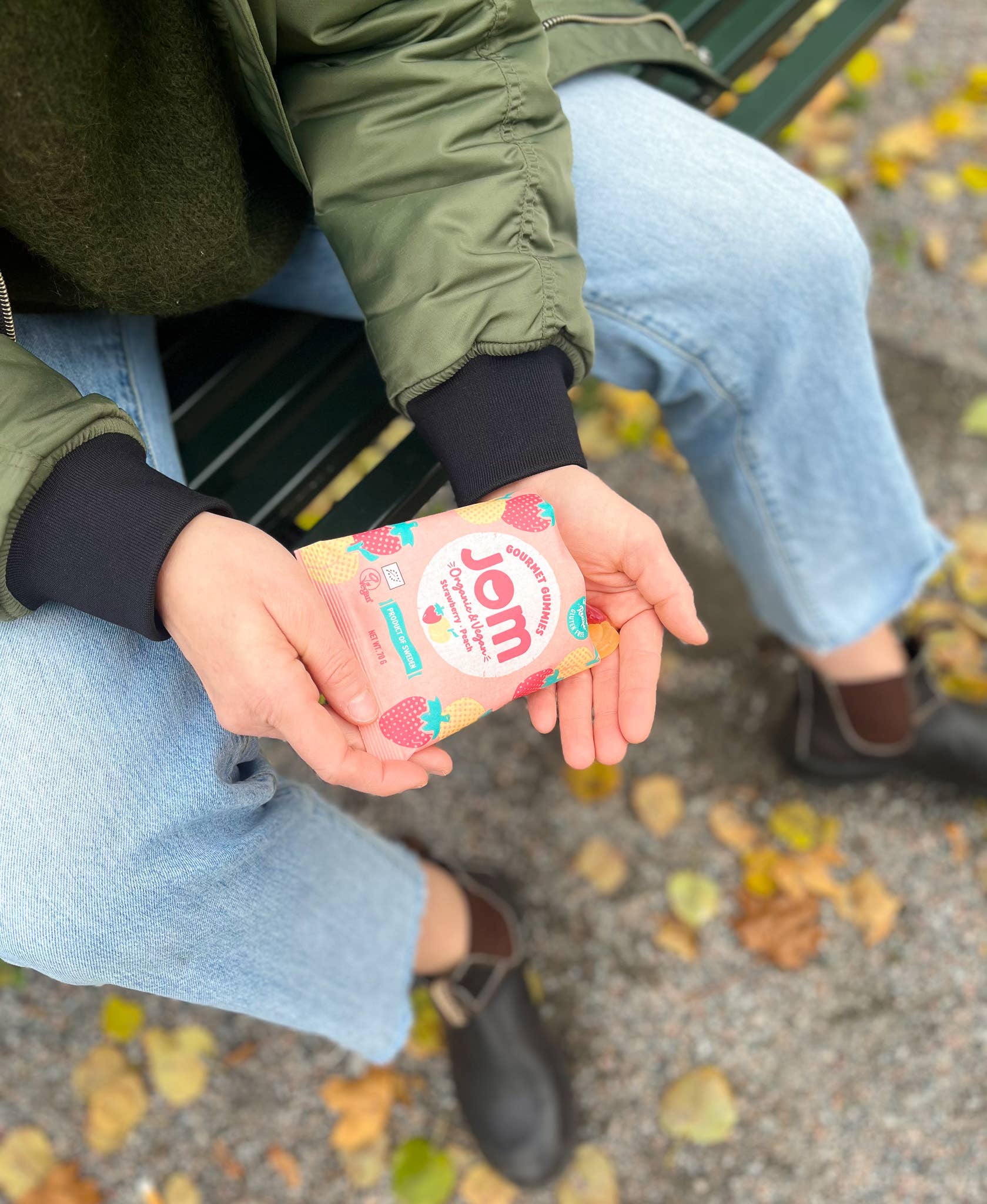 JOM - Vente Bonbons gélifiés - Bonbons gélifiés suédois à la fraise et à la pêche biologiques2