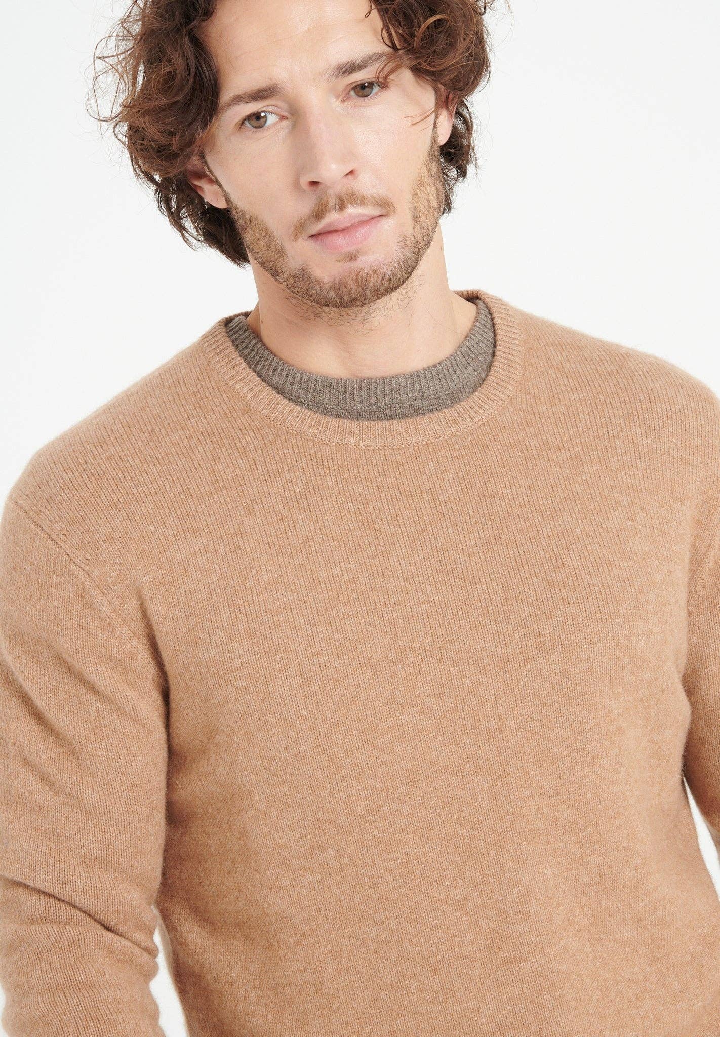 camel Men's round neck cashmere 4-ply sweater LUKE 14 for wholesale on Faire0