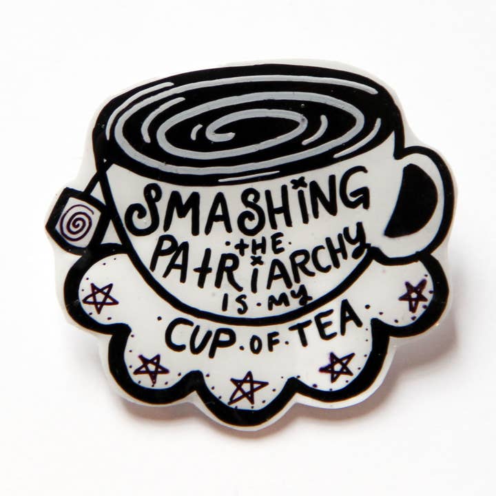 Broche feminista revestido de resina My Cup of Tea para venta al por mayor de Midge Blitz