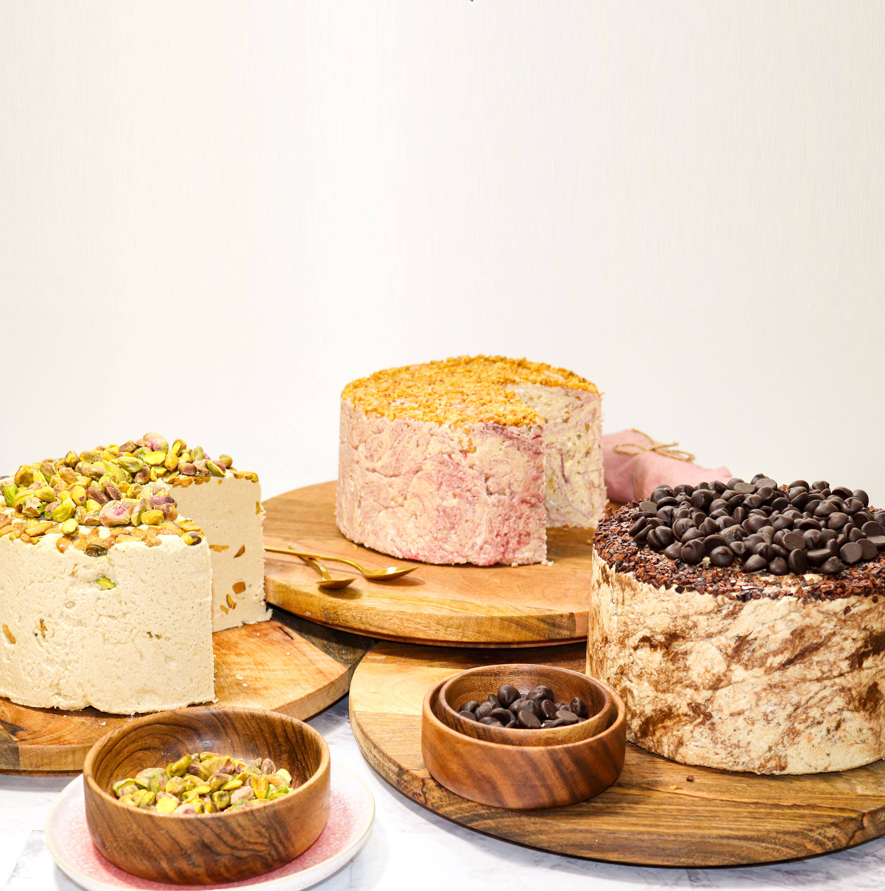 SESAME KINGDOM – wholesale Cake – Gourmet Halva Cake - Tahini Delight | Pecan2