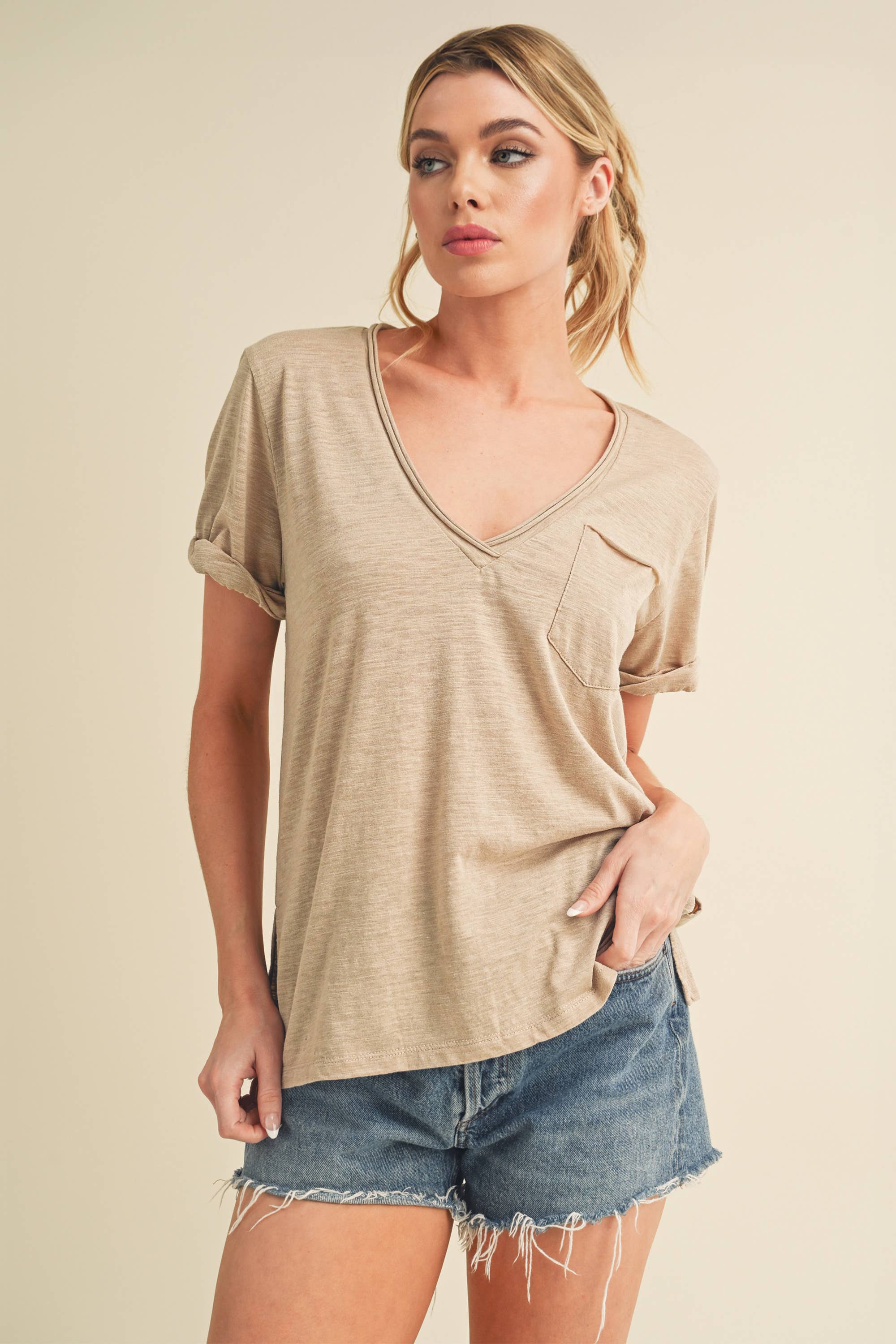 AEMI + CO - Wholesale T-Shirt - Women's - 8286DK Zoie V-Neck Short Sleeve Top27