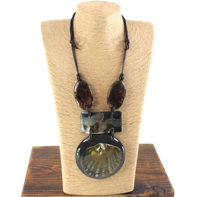 N25372 Bold Pinctada margaritifera Shell/Resin Cord Necklace for wholesale by Pretty Persuasions