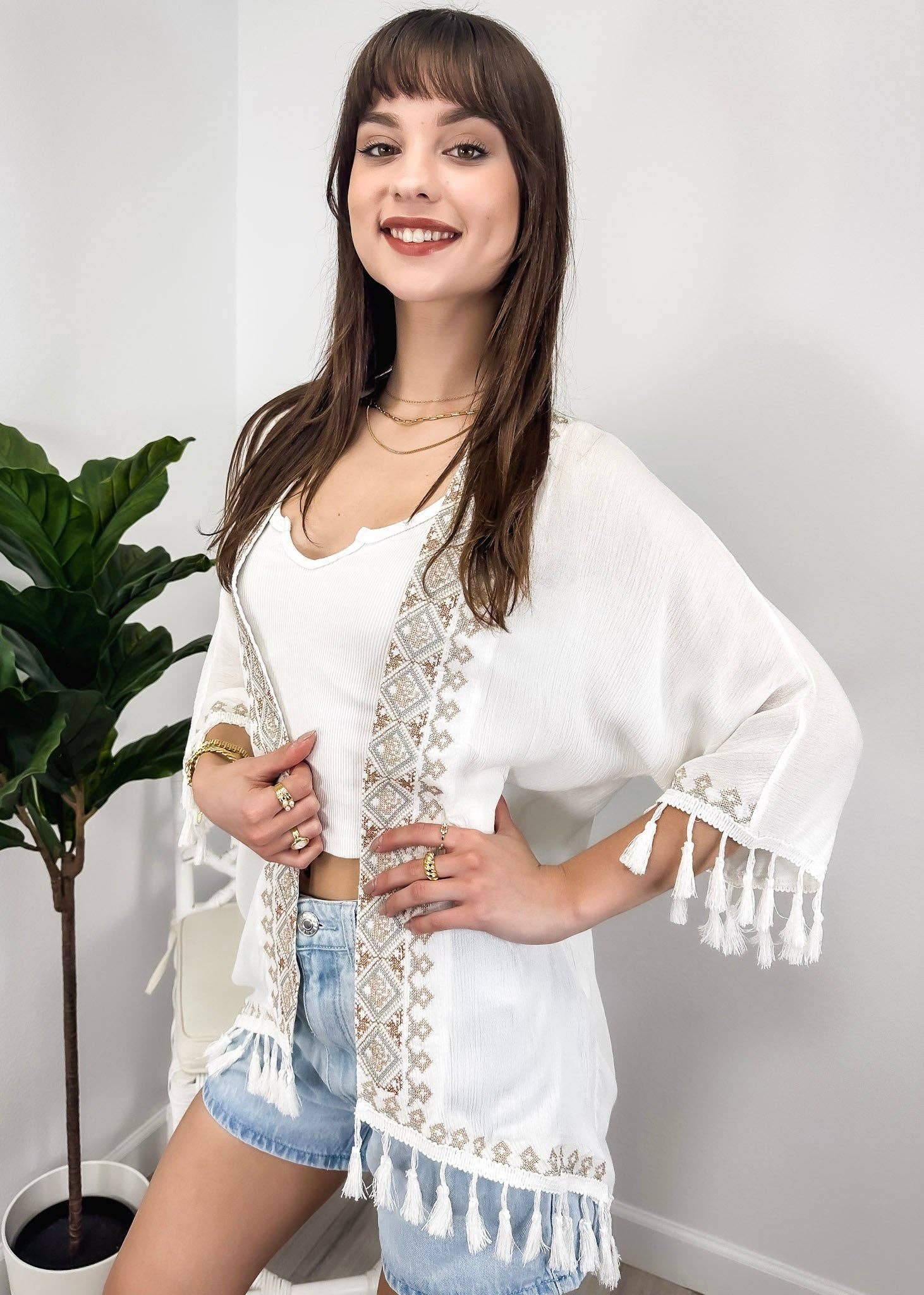 Anna Kaci Wholesale - Vente Kimono – femme - Cardi à pompons à devant ouvert pour femmes avec kimono tribal Boho5