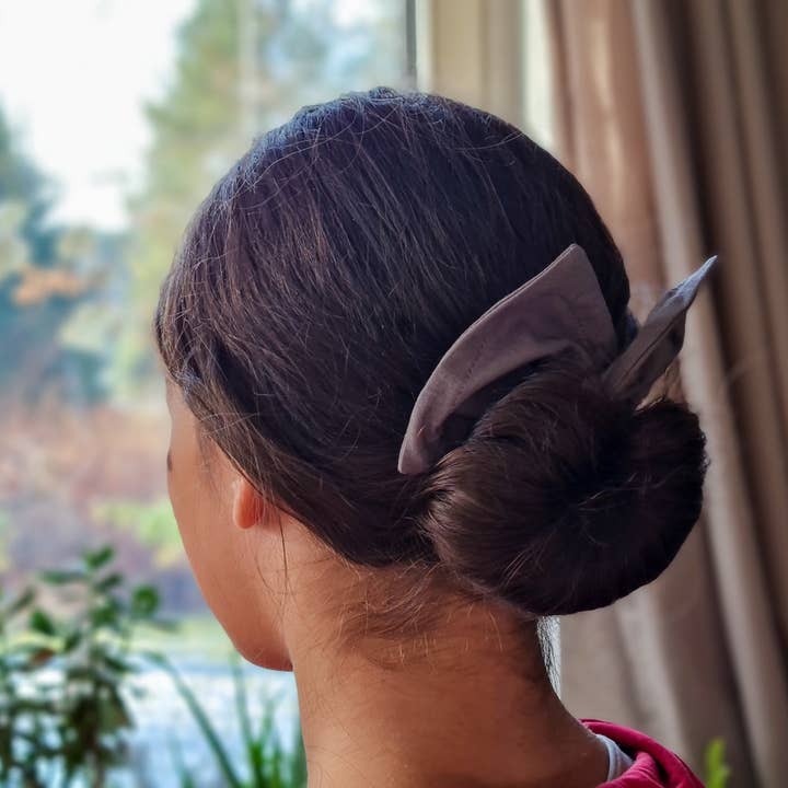 Bun maker, dark grey for wholesale by OmpelimoMirage